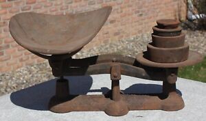 Antique Cast Iron Balance Scale With Weights And Pan