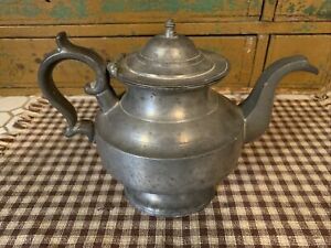 Early 19th Century Pewter Coffee Pot W Hinged Lid Banner D Curtis Ny Maker
