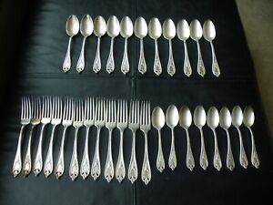 31 Piece 1847 Rogers Bros Xs Triple Plate Old Colony Silver Plate Spoons Forks