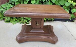 Vintage Gusdorf Faux Wood Grain Tulip Mid Century Tv Stand End Side Accent Table