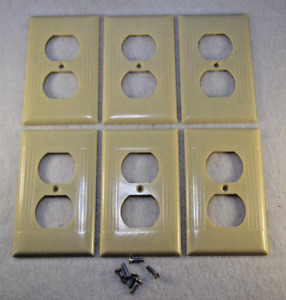 Lot Of Six Vintage Bakelite Ivory Outlet Wall Plate Ribbed With Screwes