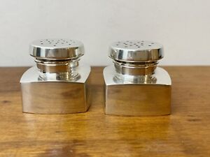 G Washington Sterling Silver Salt And Pepper Shakers 30 Grams Each Ml