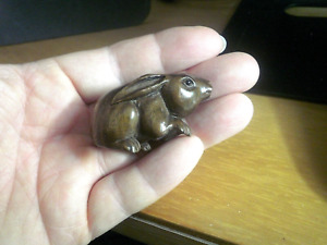 1a Hand Carved Box Wood Netsuke Hare Or Rabbit Front Paws Up Over 30 Yrs Old
