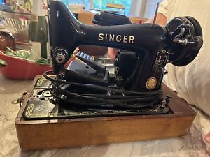 Vtg Singer Sewing Machine 33681 14 99k Series Portable Case Pedal Light Works