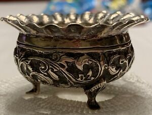 Exceptionally Nice Antique Sterling Large Ornate Ruffled Rim Footed Salt Cellar