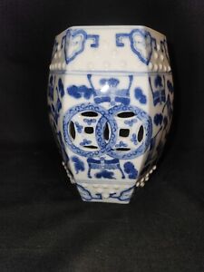 Vintage Chinese Blue And White Porcelain Canton Garden Seat 6 Inx 5 In