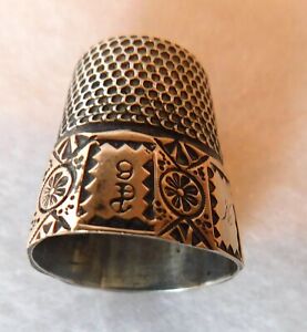 Sterling With Gold Band Paneled Thimble