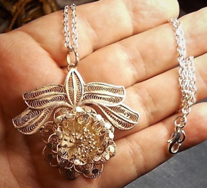 1920s Sterling Filigree Flower Beautiful Hand Wrought Dainty 17 Petals Necklace
