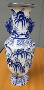 Vase China Porcelain Yuan Dynasty Blue And White Landscape Pattern 24 H