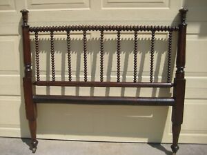 Antique 3 4 Size Spindle Spool Bed Jenny Lind Bed