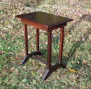 Antique Victorian Eastlake Occasional Table Entry Table Stand