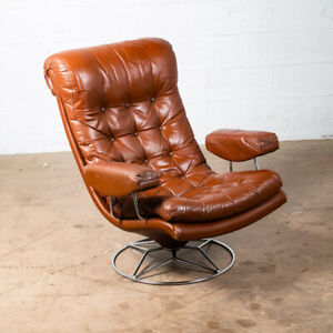 Mid Century Danish Modern Lounge Chair Swivel Burgundy Leather Metal Armchair