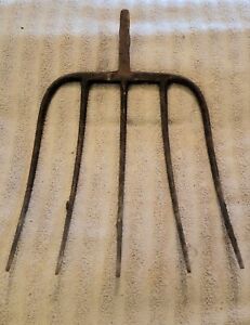 Antique Primitive Country Home Farm Tool 5 Tine Cast Iron Pitch Fork Hay Rake J