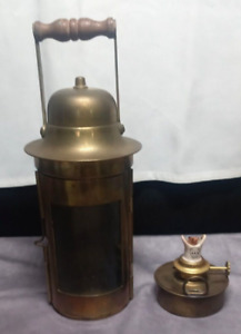 Vintage Nautical Sherwoods Brass Binnacle Oil Lamp Lantern Very Nice Condition
