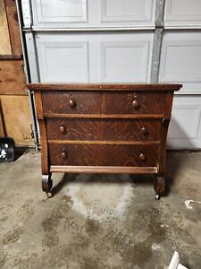 Innis Pearce And Co Antique Dresser