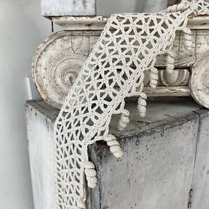 Vintage 1930s White Crochet Corkscrew Lace Trim Fabric Bed Valance Wall Hanging