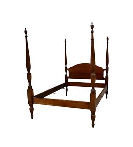 Vintage Mahogany Traditional Style Bench Made Four Poster Full Size Bed