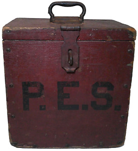  P E S Blk Red Enml Pntd Wwii Military Ammo Box Hvy Iron Hrdwr W Hngd Lid