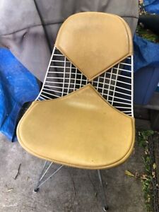 1957 Herman Miller Eames Dkr 2 Dining Eiffel Base Yellow Bikini Pad Chair
