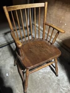 Leopold Stickley Original 1059 Cherry Windsor Dining Arm Chair