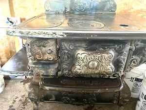 Kitchen Quenn Wood Cook Stove