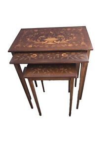 1910s Mahogany Marquetry Satinwood Inlay Nesting Tables Set Of 3