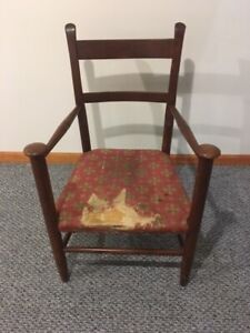 1800 S Shaker Arm Chair With Mushroom Caps