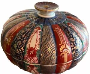 Bowl Small Beautiful Enamel Lidded Arita Style With Gold Accents 4 5w X 3 H