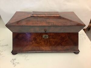 Late 18th Early 19th Century Large Tea Caddy With Lock No Inserts Mahogany 