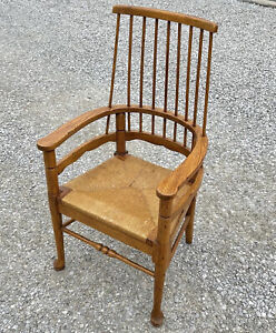  2 Windsor Fan Back Chairs Sturdy Vintage W Rush Seats Dining Chair Comb Back
