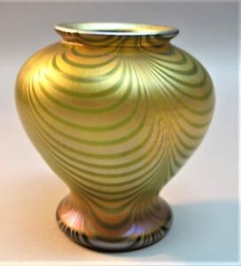 Superb 4 Quezal Art Nouveau Miniature Art Glass Vase Loops C 1910 Antique