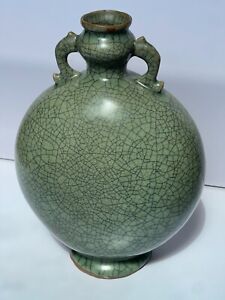 Chinese Porcelain Song Dynasty Guan Kiln Celadon Glaze Vase