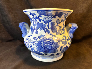 Vintage Dechang Taoci Chinese Porcelain Vase Lotus Jardini Re With Side Handles