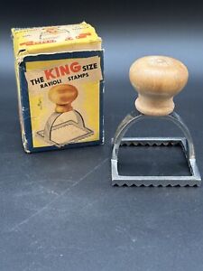 Vintage The King Size Ravioli Stamps Original Box Made In Italy Kitchen Gadget