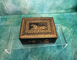 Japanese Komai Style Gilded Lacquer Box