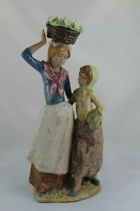 Artistic Porcelain La Levantina Pal Figurine Biscuit Peasant Mother With 