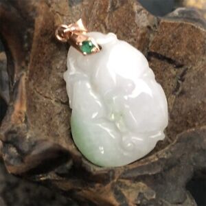 Chinese Artisan Hand Carved Delicate Natural Jadeite Small Fish Pendant 39