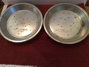 Set Of 2 Vintage Table Talk Tin Pie Plates Y 6059 