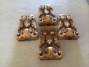 Set Of 4 Wooden Corbels Preowned