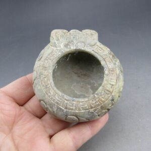 China Old Jade Hand Carving Natural Jade Bat Ink Stone A056
