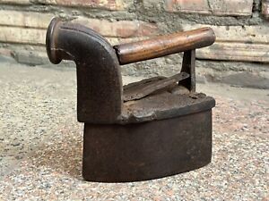 Vintage 7 1 2 Iron Funnel Chimney Charcoal Laundry Press Iron With Wooden Handle
