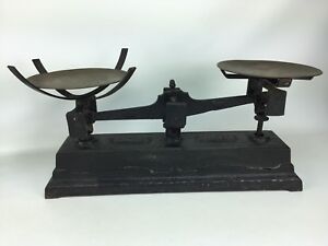 Vintage Antique Cast Iron Made In France Standard Counter Scale Balance Black