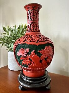 Mid Century Antique Red Green Chinese Lacquer Cinnabar Vase 18cm Tall
