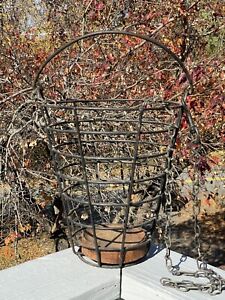 Vintage Heavy Gauge Wire Golf Ball Farmhouse Egg Gathering Handled Basket Chain