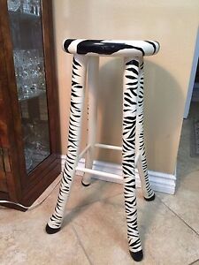 Rare Vintage Vermont Sled Co Handmade Painted Zebra Wooden High Stool Chair