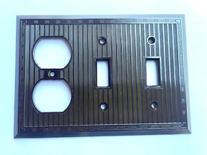 Vintage Bakelite 3 Gang 2 Switch 2 Outlet Wall Plate Brown Nos Usa