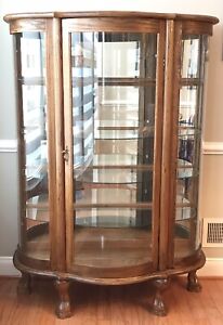Curved Glass Cabinet Claw Feet Mirror Back Glass Shelves Locks Beautiful 