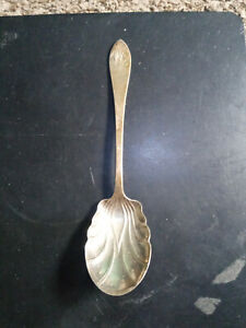 Sterling Silver Sugar Spoon Lots 5 5 16 Grams Has A Monogram