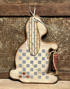 Country Primitive Distressed Wooden Checkerboard Game Board Bunny Rabbit Blue