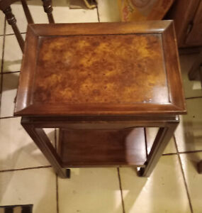 Small Walnut End Table Side Table Rp Et339 
